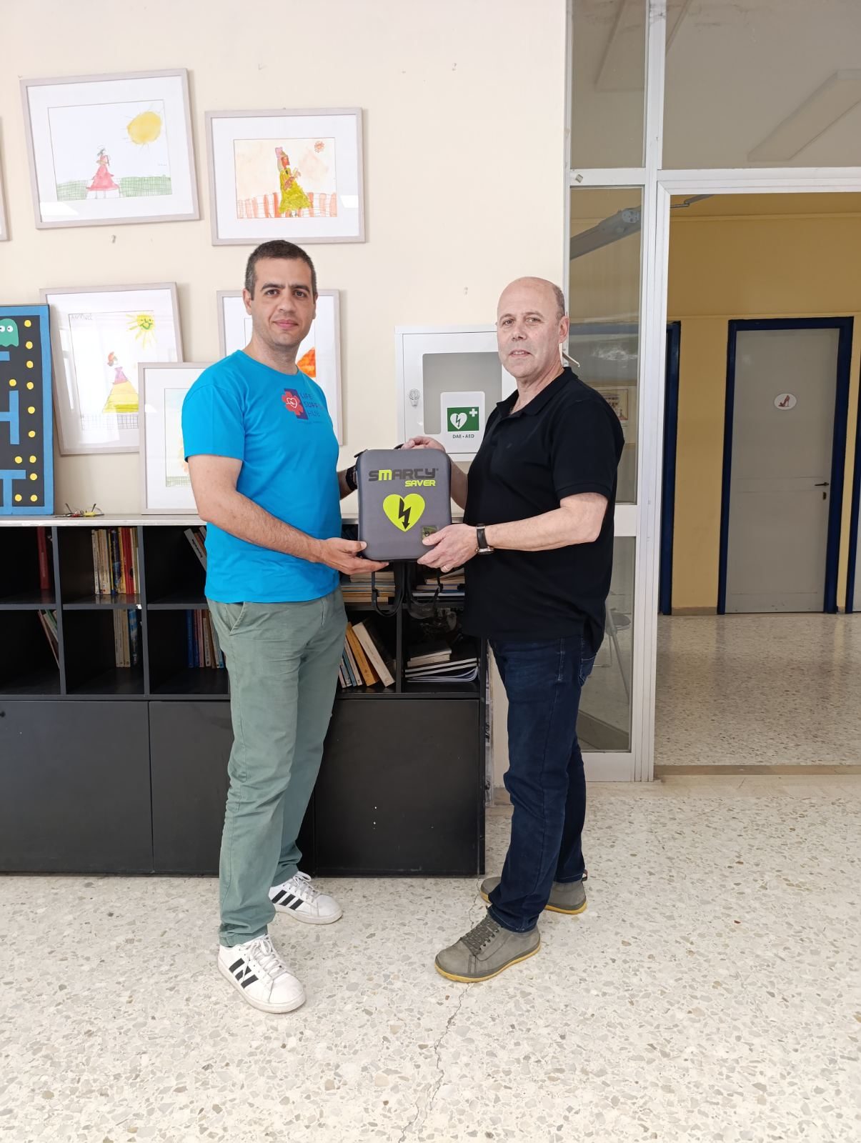 Δωρεά απινιδωτή (AED) στο 3ο Δημοτικό Σχολείο Αργυρούπολης